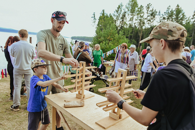 Чем удивляет фестиваль «Дубыня» в Братском районе